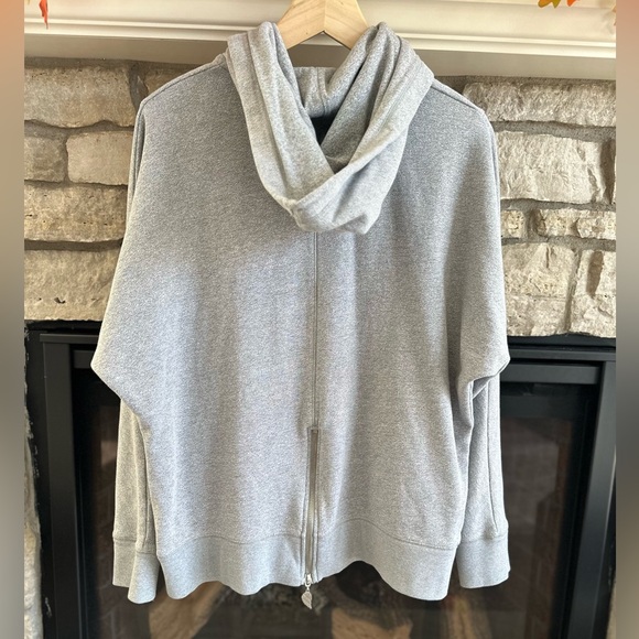 Victoria Secret SUPERMODEL ESSENTIALS ZIP UP HOODIE JACKET GRAY MEDIUM 🪽🪽 - Picture 7 of 13